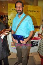 Rajat Kapoor at book launch on child adoption in Crosswords on 24th Sep 2009 (3).JPG